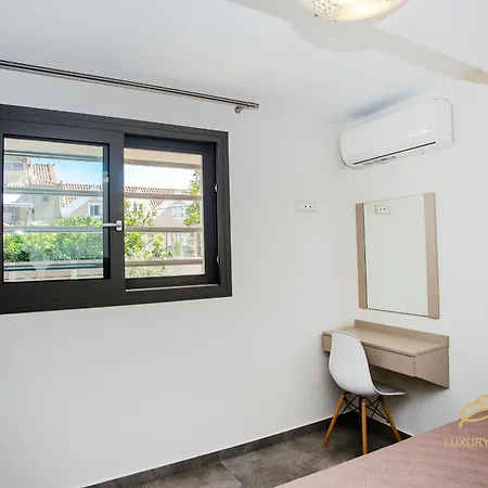 Emily's Luxury Apartments/ Garden Ferienhaus Argostoli (Kefalonia)