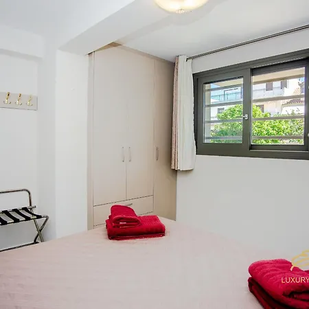 Holiday home Emily's Luxury Apartments/ Garden *