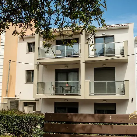 Ferienhaus Emily's Luxury Apartments/ Garden *