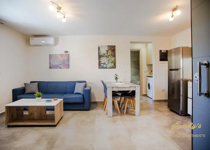 Σπίτι διακοπών Emily's Luxury Apartments/ Garden Αργοστόλι